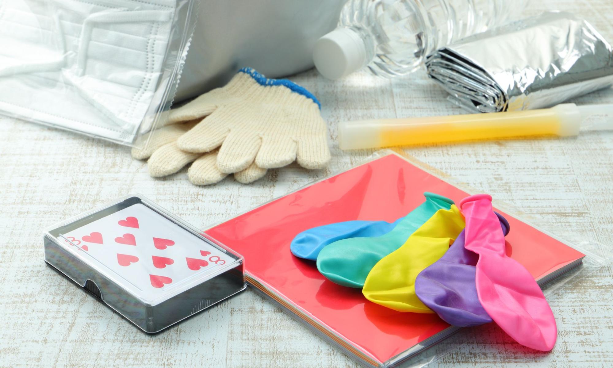 旅行　防災グッズ　子ども　家族