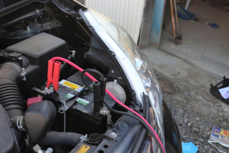 ジャンプスターターの使い方