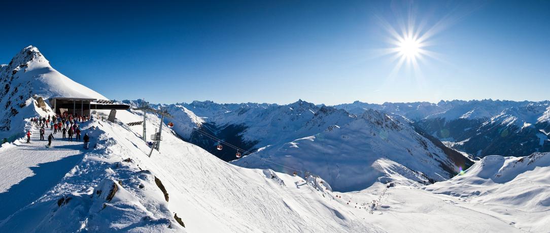 Wintercamping im Alpencamping Nenzing