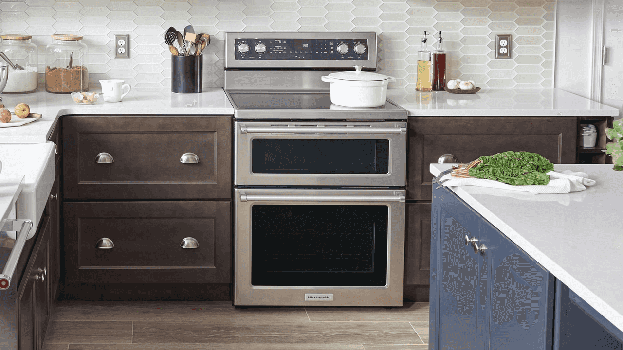 Energy-efficient ovens and stoves