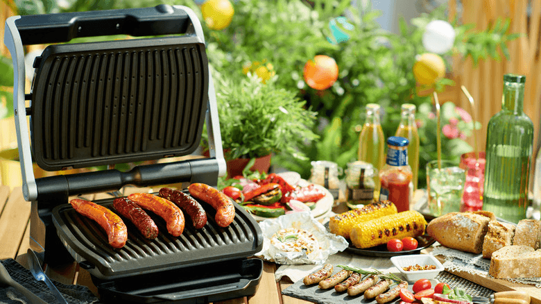 Portable electric grills