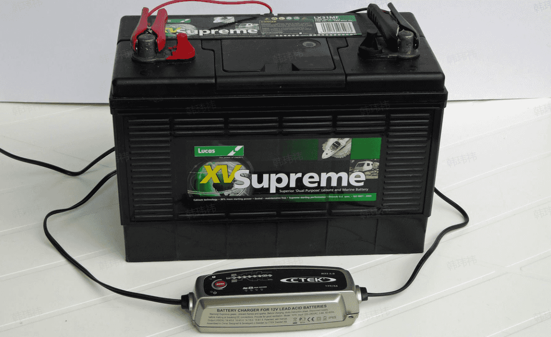 What is a leisure battery?