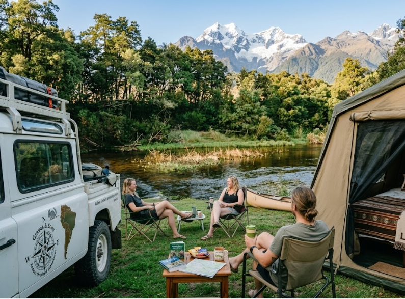 campingtisch stühle BULANED Klappbares Campingtisch-Set Aluminium mit 4 Stühlen, Camping Tisch Stuhl Set, Picknick Set, Camping Sitzgruppe Klappbar, Picknick Tisch Und Klappbar, extra leicht grau Garten BRAND-Safety Jogger suited for backpackers and Frame Color:Moss (Flat Matte) Foto: Auch vorne ist