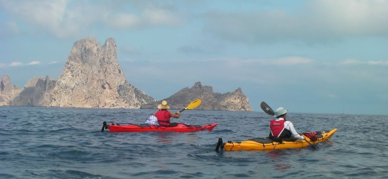 kayak rutas por Cala Carbó-Es Vedrà