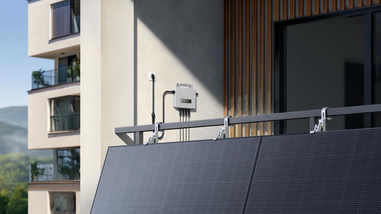 Balkon Windrad und Solar in Kombination