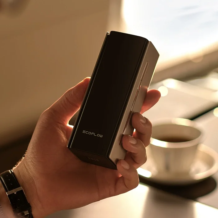 EcoFlow RAPID Pro Power Bank（20,000mAh, 230W, 100W USB-Cケーブル内蔵）
